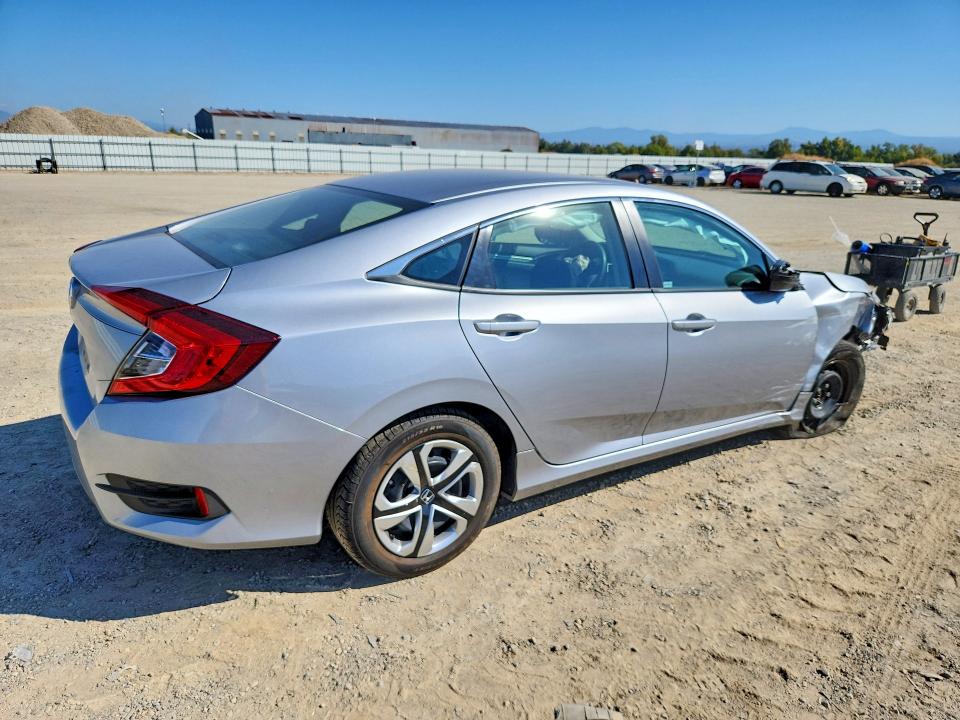 Продаж на аукціоні авто 2018 Honda Civic, vin: 2HGFC2F54JH583977, номер лоту: 69326126