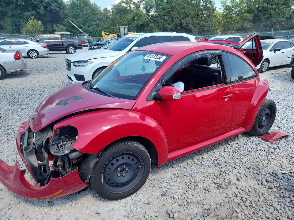 Auction sale of the 2010 Volkswagen New Beetle, vin: 3VWPG3AG1AM017179, lot number: 67242236
