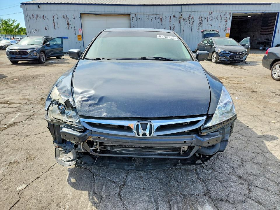 67707406 :رقم المزاد ، 1HGCM56816A030785 vin ، 2006 Honda Accord مزاد بيع