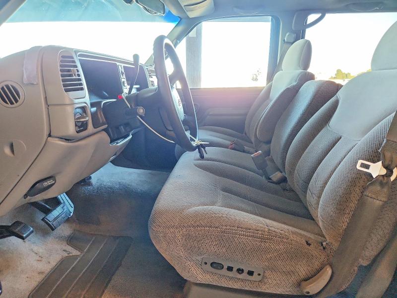 Продажа на аукционе авто 1999 Chevrolet Suburban, vin: 1GNEC16R7XJ434775, номер лота: 70560466
