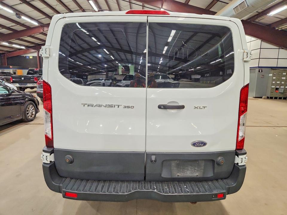 69570416 :رقم المزاد ، 1FBZX2ZM2KKA15325 vin ، 2019 Ford Transit مزاد بيع