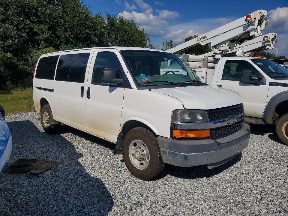 2010 Chevrolet Express G3500 მანქანა იყიდება აუქციონზე, vin: 1GA2GYDG3A1117053, აუქციონის ნომერი: 69748486
