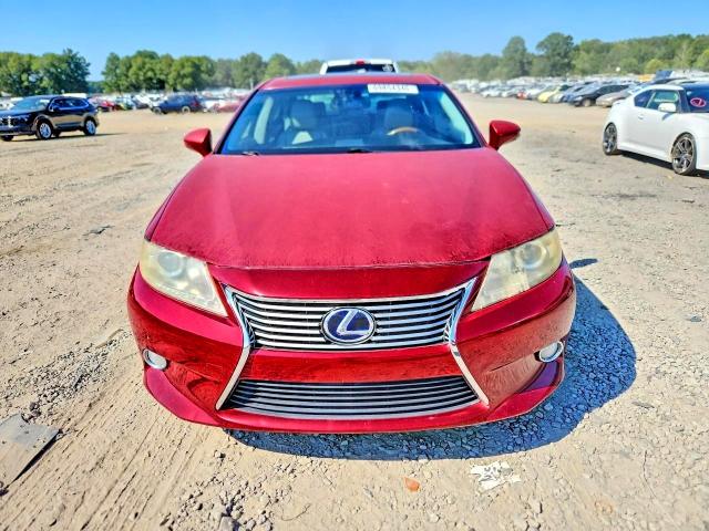 Продажа на аукционе авто 2013 Lexus Es, vin: JTHBW1GG6D2000819, номер лота: 69854346