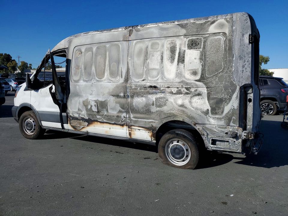 2015 Ford Transit მანქანა იყიდება აუქციონზე, vin: 1FTNR2CG4FKA41180, აუქციონის ნომერი: 71087396