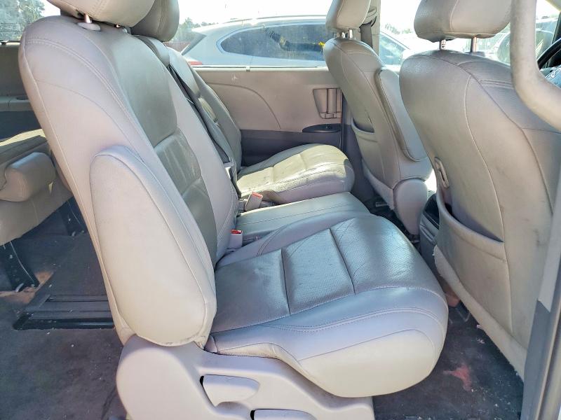 2015 Toyota Sienna მანქანა იყიდება აუქციონზე, vin: 5TDKK3DC9FS631196, აუქციონის ნომერი: 66894796