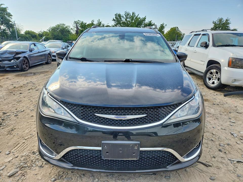 2018 Chrysler Pacifica მანქანა იყიდება აუქციონზე, vin: 2C4RC1BGXJR124329, აუქციონის ნომერი: 67443896