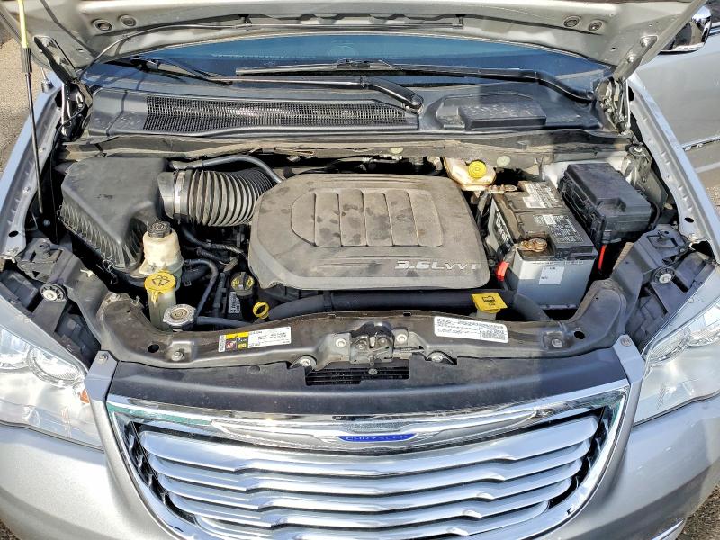 69394856 :رقم المزاد ، 2C4RC1CG6GR207960 vin ، 2016 Chrysler Town & Country مزاد بيع