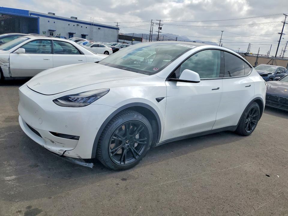 Продажа на аукционе авто 2021 Tesla Model Y, vin: 5YJYGDEE8MF077829, номер лота: 69151076