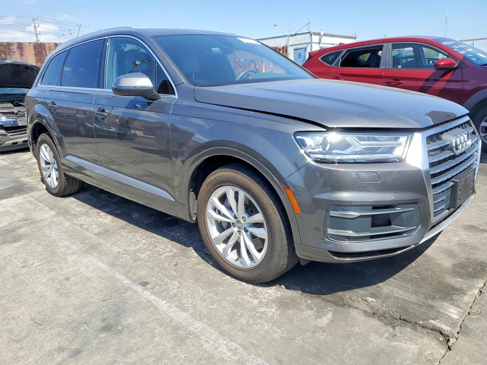 Продажа на аукционе авто 2019 Audi Q7, vin: WA1AAAF72KD037066, номер лота: 69770716