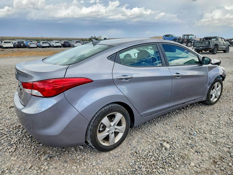 2013 Hyundai Elantra მანქანა იყიდება აუქციონზე, vin: KMHDH4AEXDU711260, აუქციონის ნომერი: 69608556