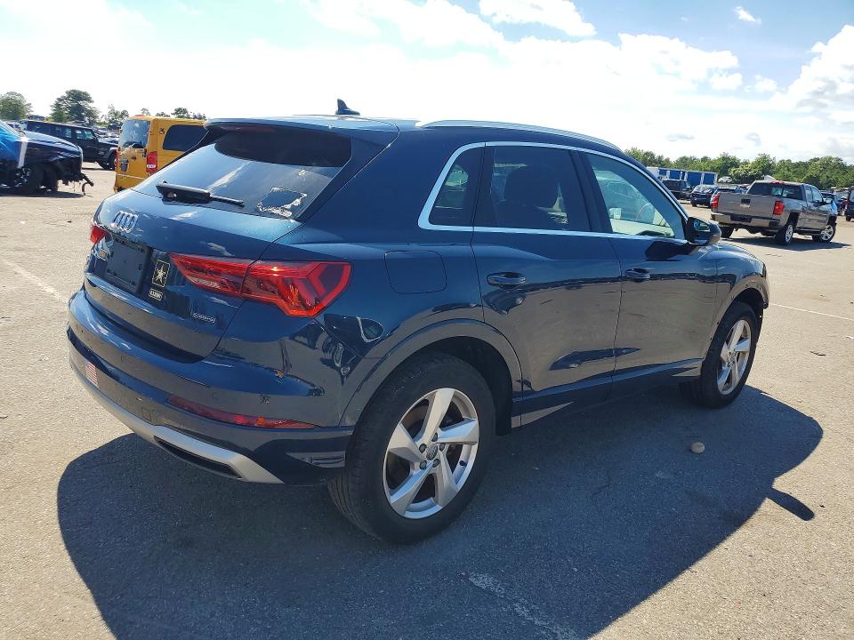 2020 Audi Q3 მანქანა იყიდება აუქციონზე, vin: WA1BECF37L1032451, აუქციონის ნომერი: 67594696