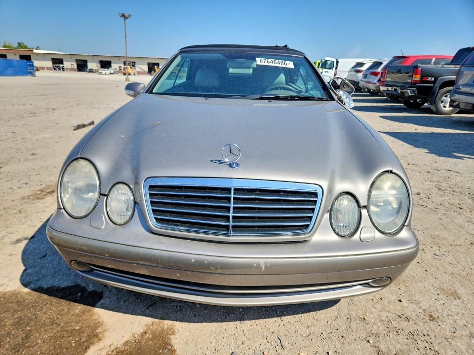 2003 Mercedes-benz Clk მანქანა იყიდება აუქციონზე, vin: WDBLK70G63T143937, აუქციონის ნომერი: 67646486