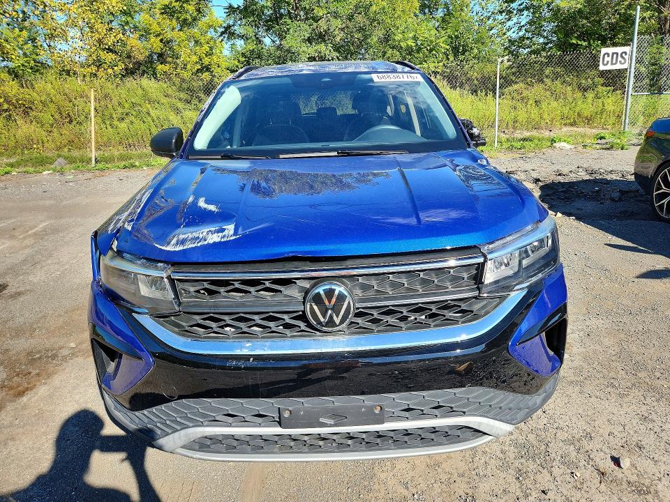68838776 :رقم المزاد ، 3VV8X7B2XRM072616 vin ، 2024 Volkswagen Taos مزاد بيع