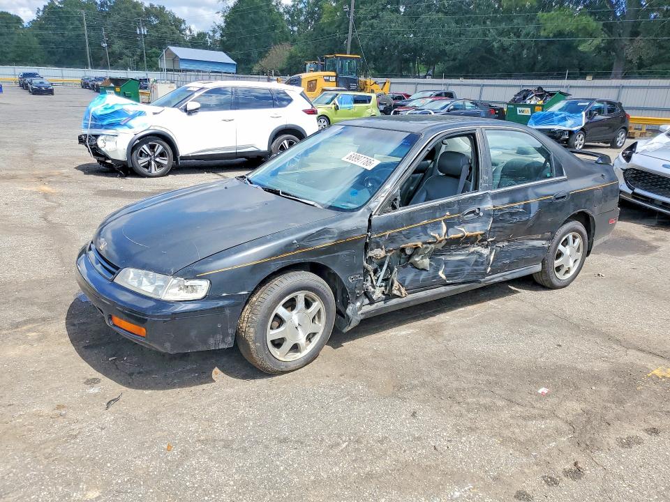 Auction sale of the 1994 Honda Accord, vin: 1HGCD5667RA114497, lot number: 68997786