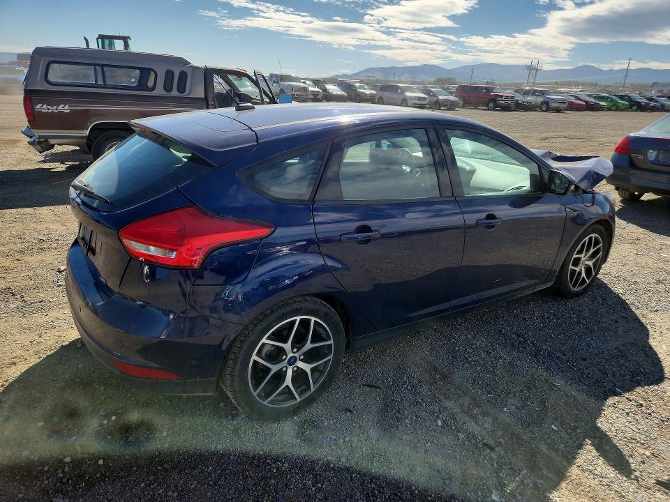 67831406 :رقم المزاد ، 1FADP3M27HL296130 vin ، 2017 Ford Focus مزاد بيع