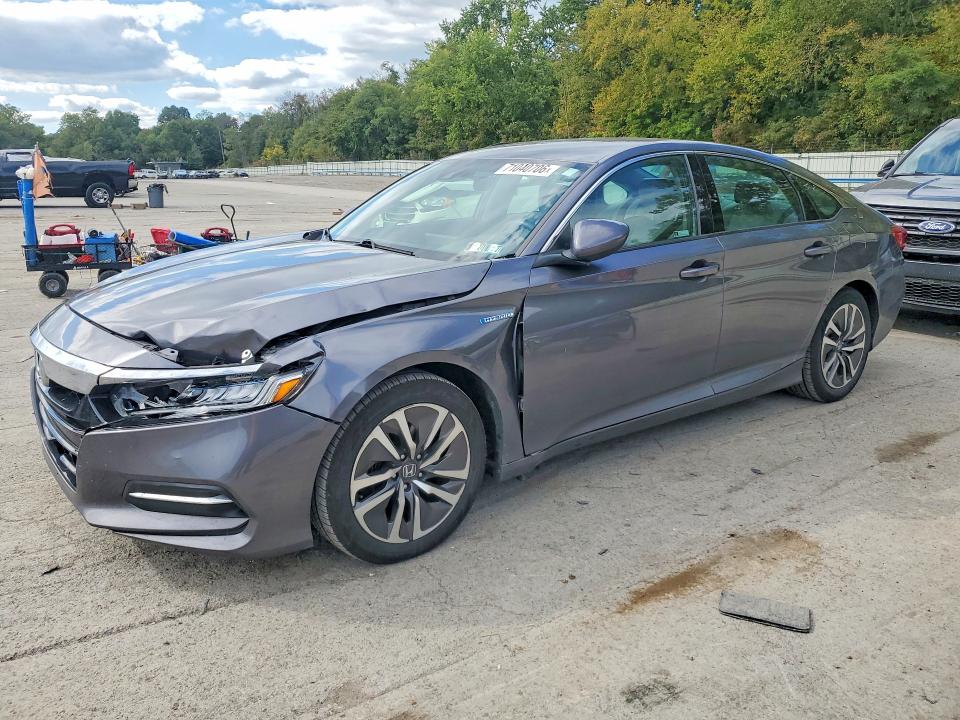 2018 Honda Accord მანქანა იყიდება აუქციონზე, vin: 1HGCV3F11JA006631, აუქციონის ნომერი: 71040706