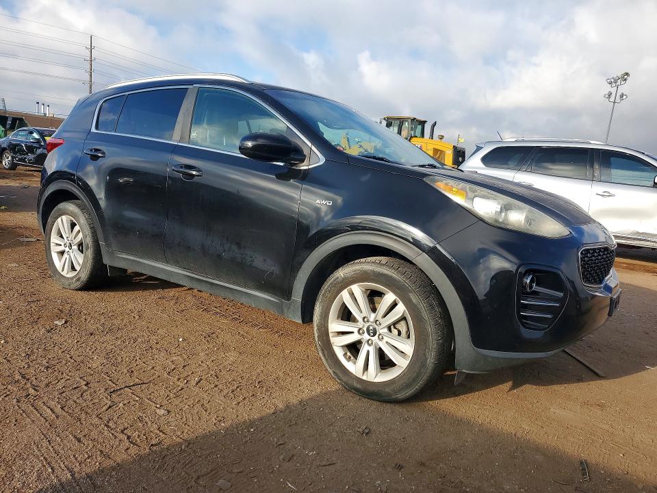 69801776 :رقم المزاد ، KNDPMCAC3H7152774 vin ، 2017 Kia Sportage مزاد بيع