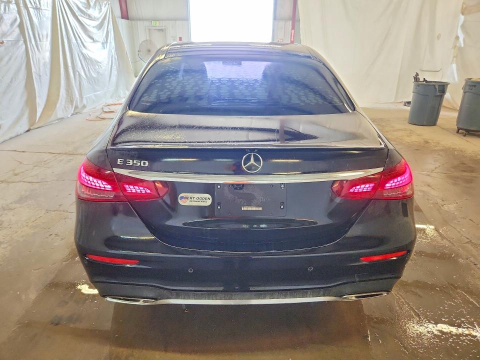 68667886 :رقم المزاد ، W1KZF8DB3MA999316 vin ، 2021 Mercedes-benz E مزاد بيع