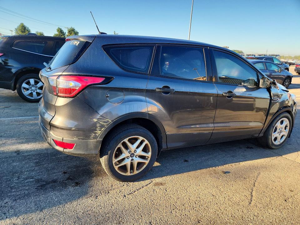 2018 Ford Escape მანქანა იყიდება აუქციონზე, vin: 1FMCU0F70JUC68297, აუქციონის ნომერი: 70372196