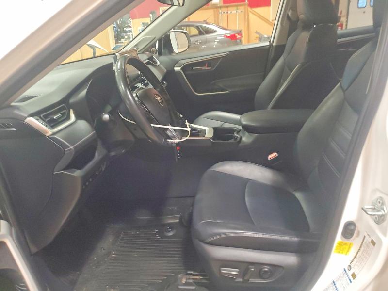 Продажа на аукционе авто 2020 Toyota Rav4, vin: JTMA1RFV3LD525429, номер лота: 67135076