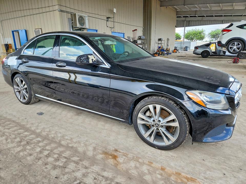 Продаж на аукціоні авто 2017 Mercedes-benz C, vin: 55SWF4JB0HU214353, номер лоту: 67640916