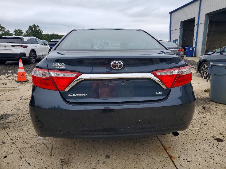 Продажа на аукционе авто 2016 Toyota Camry, vin: 4T4BF1FK6GR526644, номер лота: 70520996