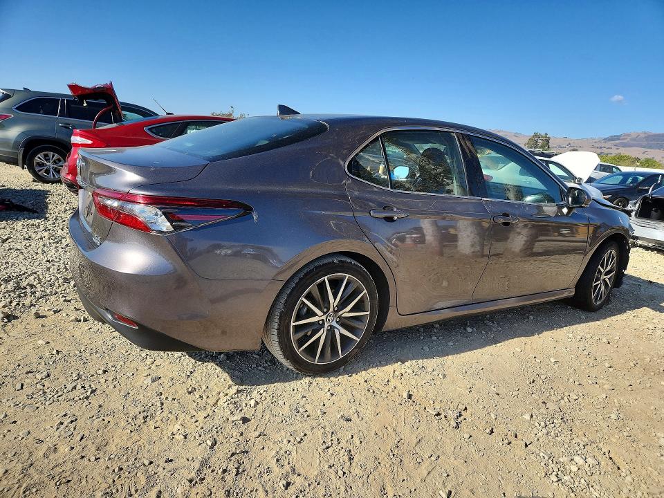 2024 Toyota Camry მანქანა იყიდება აუქციონზე, vin: 4T1F31AK1RU626147, აუქციონის ნომერი: 69521126