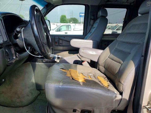 68101496 :رقم المزاد ، 1GBFG15T751243891 vin ، 2005 Chevrolet Express G1500 مزاد بيع