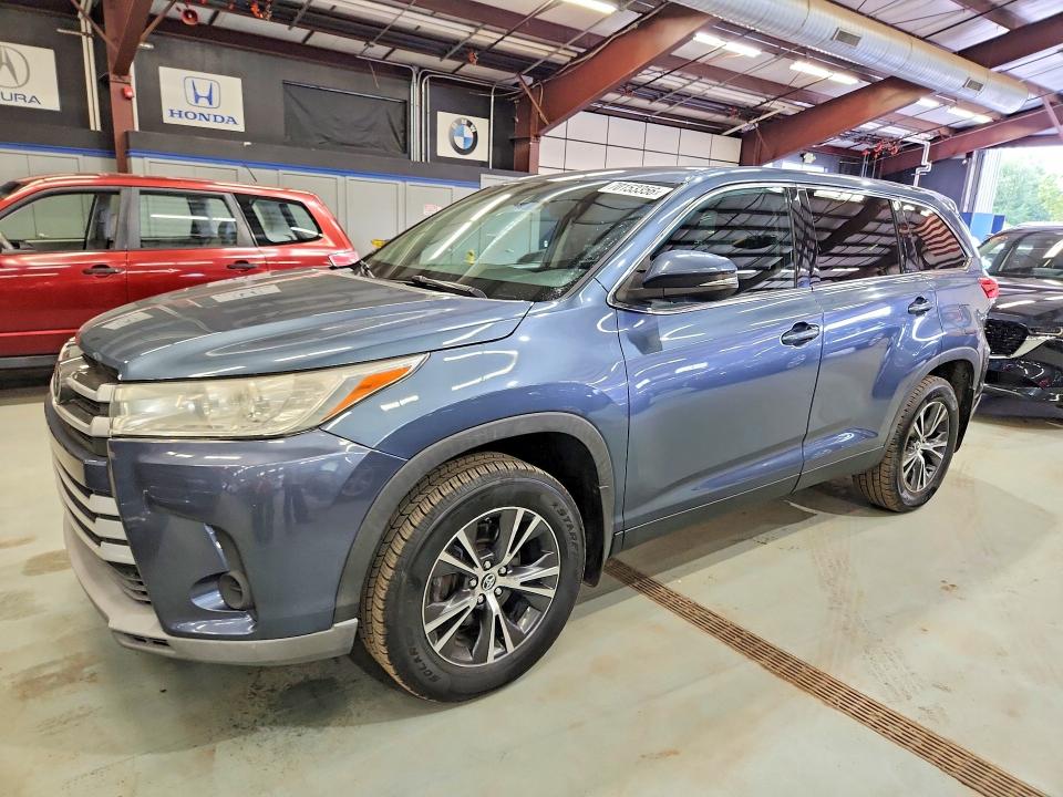 70153356 :رقم المزاد ، 5TDBZRFH3KS986561 vin ، 2019 Toyota Highlander مزاد بيع