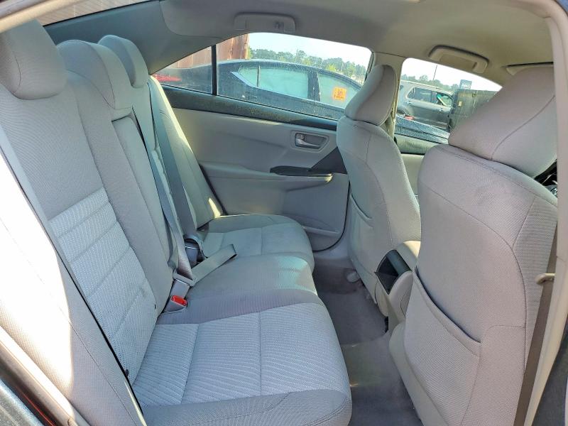 69017606 :رقم المزاد ، 4T1BF1FK7HU648778 vin ، 2017 Toyota Camry مزاد بيع