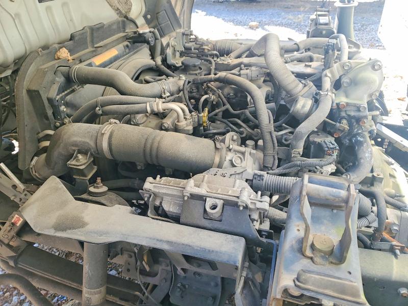 67854936 :رقم المزاد ، JALB4W170B7401049 vin ، 2011 Isuzu Npr مزاد بيع