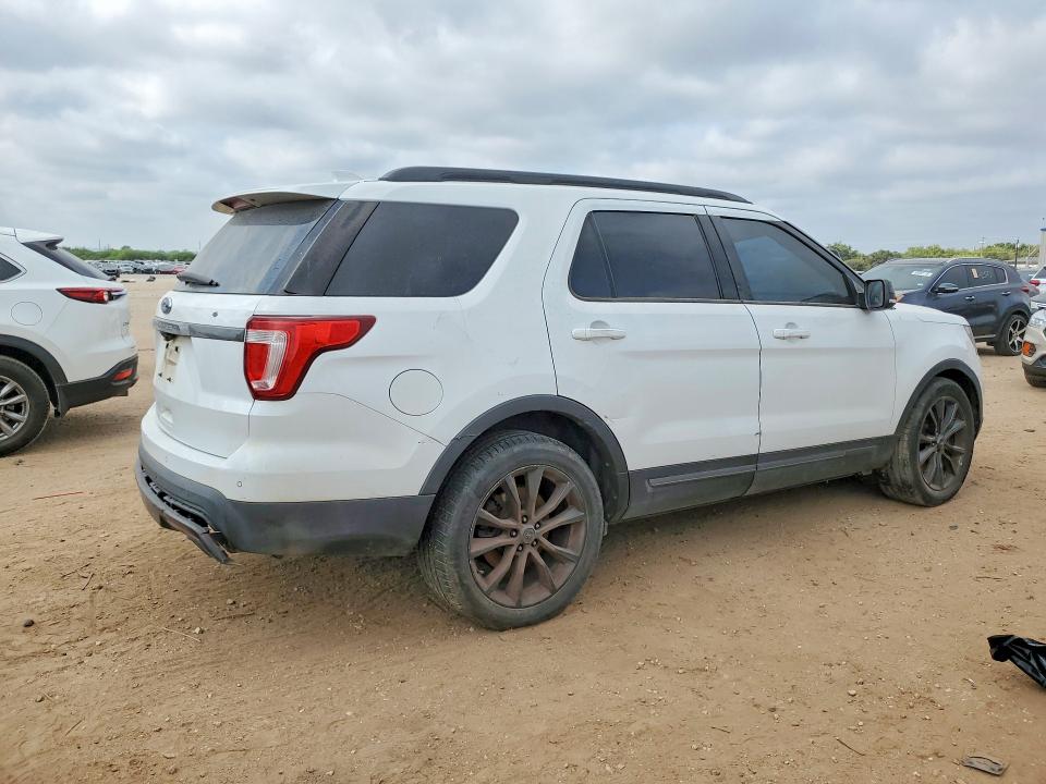 Продажа на аукционе авто 2017 Ford Explorer, vin: 1FM5K7D83HGD39763, номер лота: 68376096