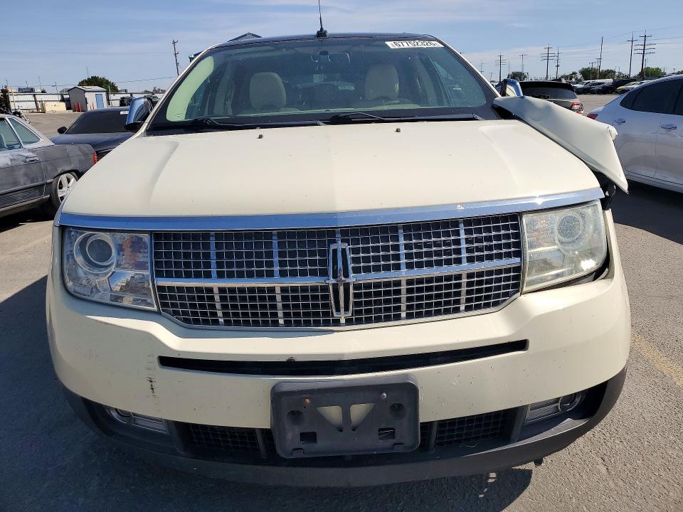 67752326 :رقم المزاد ، 2LMDU88C07BJ25396 vin ، 2007 Lincoln Mkx مزاد بيع
