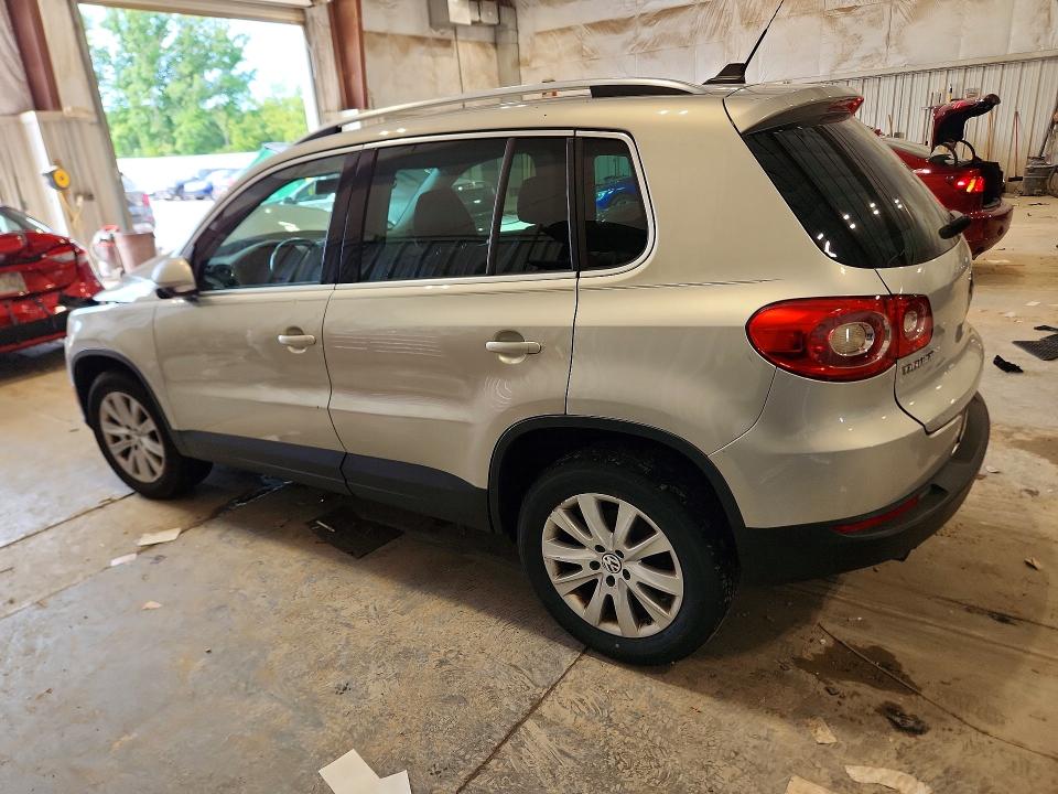 68015926 :رقم المزاد ، WVGBV75NX9W525208 vin ، 2009 Volkswagen Tiguan مزاد بيع