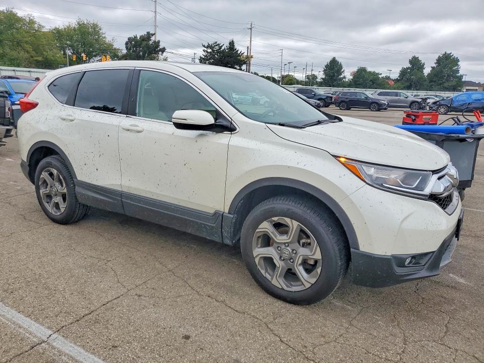 Продаж на аукціоні авто 2018 Honda Cr-v, vin: 2HKRW2H88JH624614, номер лоту: 70332876