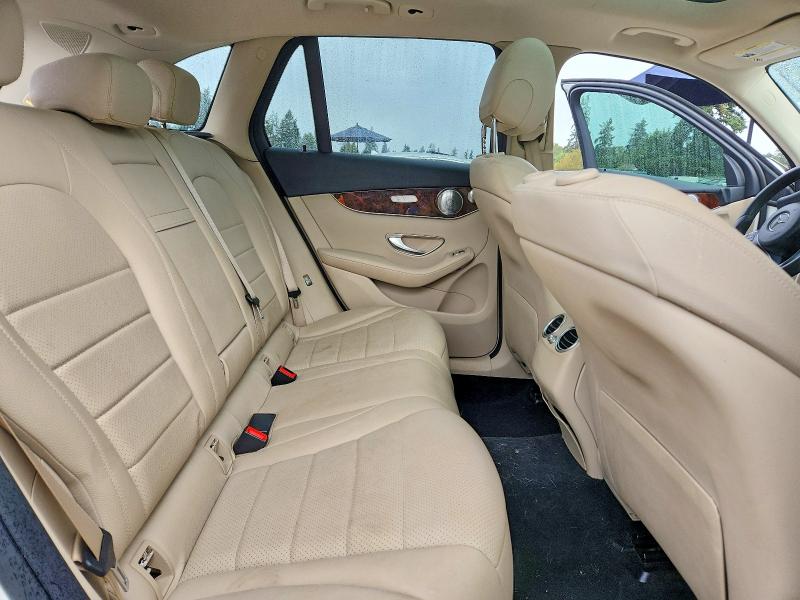 69632596 :رقم المزاد ، WDC0G4KB9HV010049 vin ، 2017 Mercedes-benz Glc مزاد بيع