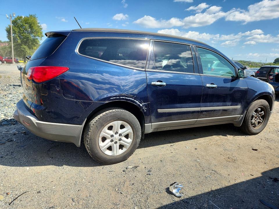 68273146 :رقم المزاد ، 1GNKVFED2BJ164038 vin ، 2011 Chevrolet Traverse مزاد بيع