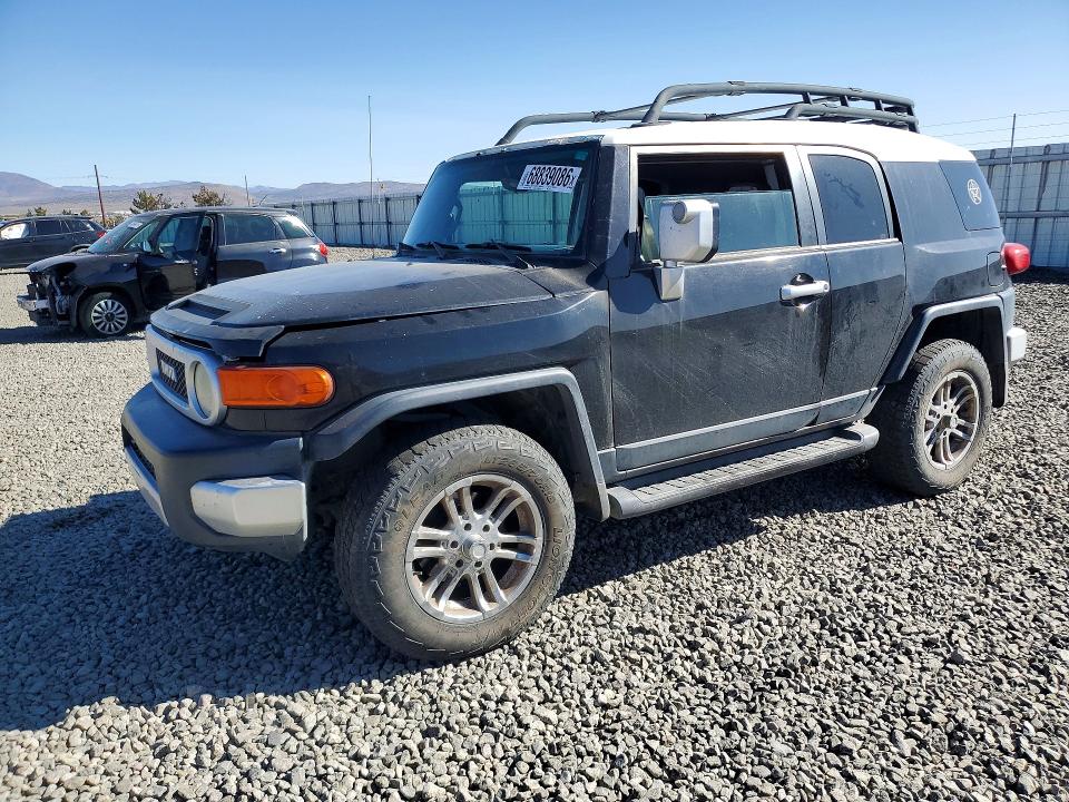 2007 Toyota Fj Cruiser მანქანა იყიდება აუქციონზე, vin: JTEBU11F270039247, აუქციონის ნომერი: 68839086