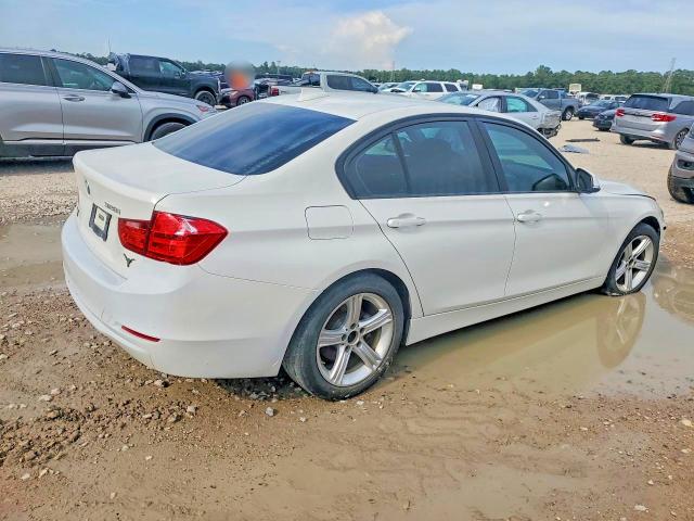 2014 Bmw 328 მანქანა იყიდება აუქციონზე, vin: WBA3A5C57EP602002, აუქციონის ნომერი: 68851476