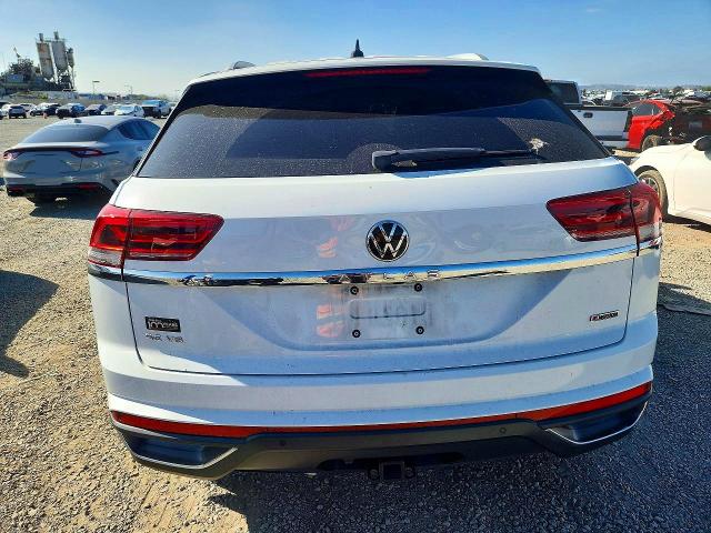 69622676 :رقم المزاد ، 1V21E2CA3LC221972 vin ، 2020 Volkswagen Atlas Cross Sport مزاد بيع