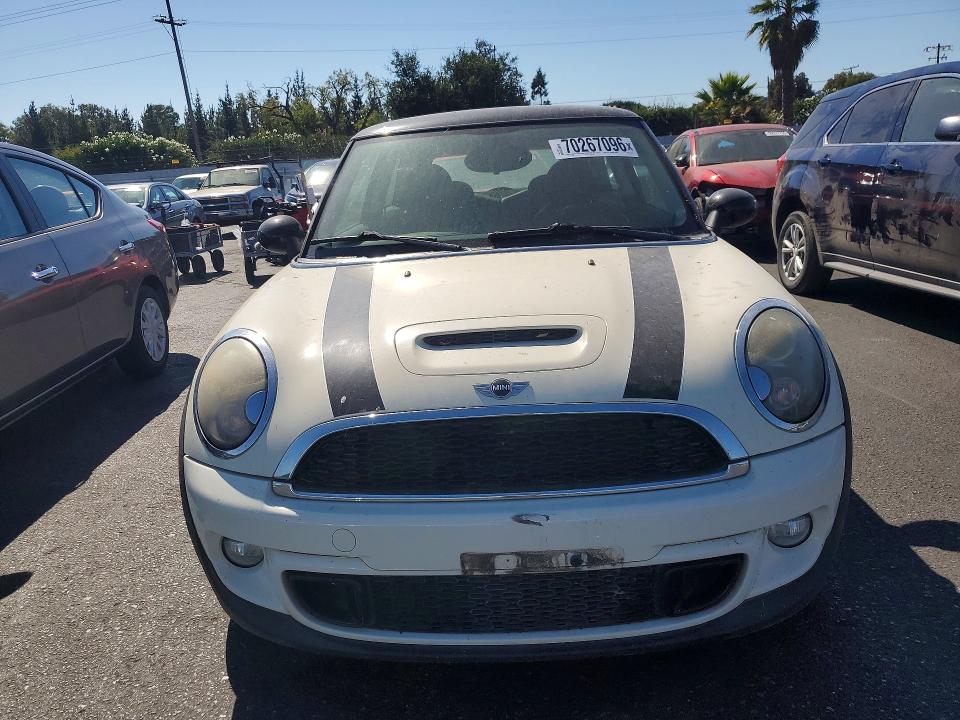 Продаж на аукціоні авто 2011 Mini Cooper, vin: WMWSV3C56BTY21671, номер лоту: 70267096