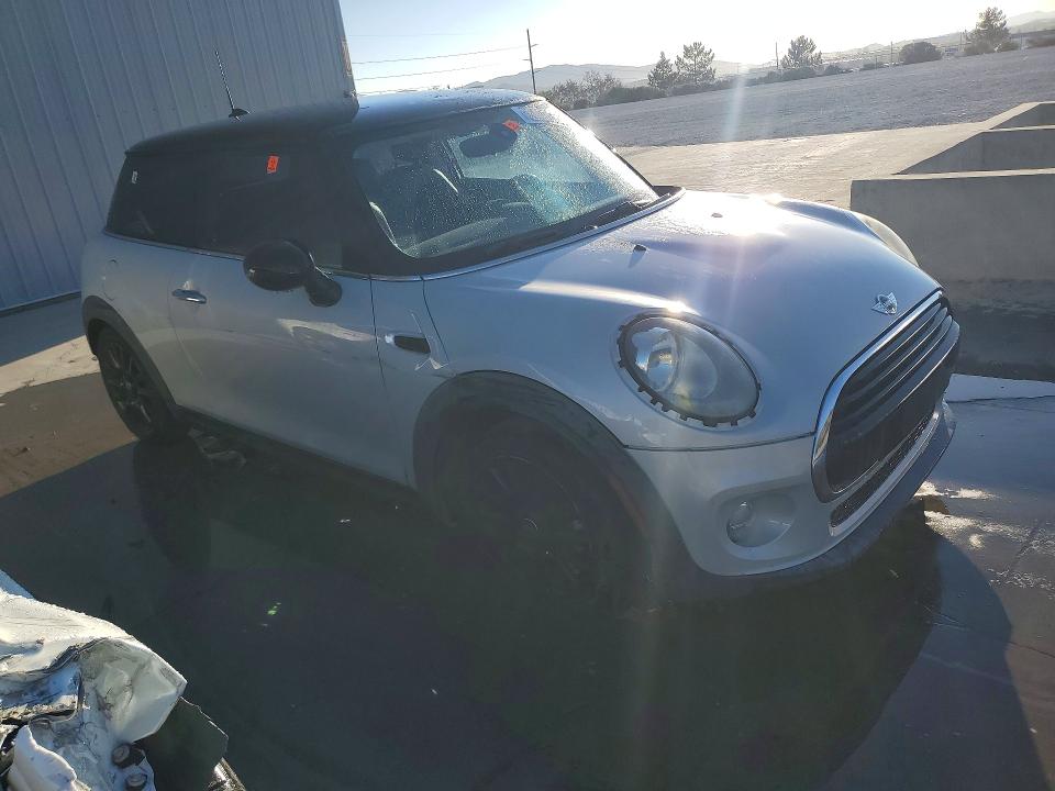 Aukcja sprzedaży 2017 Mini Cooper, vin: WMWXP5C34H2F61086, numer aukcji: 69498666
