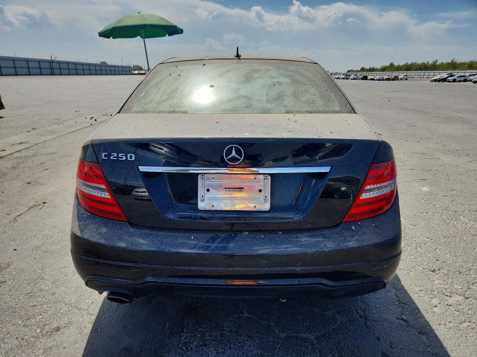 70019816 :رقم المزاد ، WDDGF4HB5EA957208 vin ، 2014 Mercedes-benz C مزاد بيع