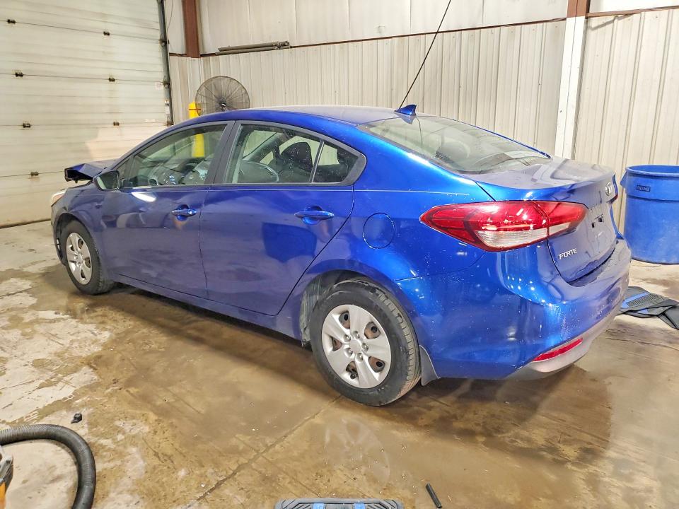 68547376 :رقم المزاد ، 3KPFK4A75HE095097 vin ، 2017 Kia Forte مزاد بيع