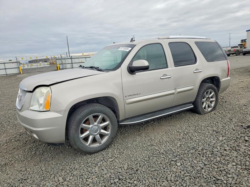 Продажа на аукционе авто 2007 Gmc Yukon, vin: 1GKFK63847J261794, номер лота: 70710536