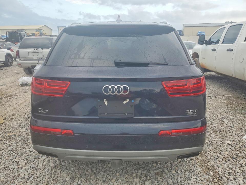 70013786 :رقم المزاد ، WA1VAAF73JD013780 vin ، 2018 Audi Q7 مزاد بيع