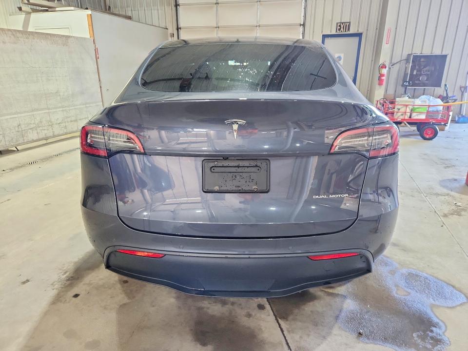 2022 Tesla Model Y მანქანა იყიდება აუქციონზე, vin: 7SAYGDEE2NF317185, აუქციონის ნომერი: 68156596