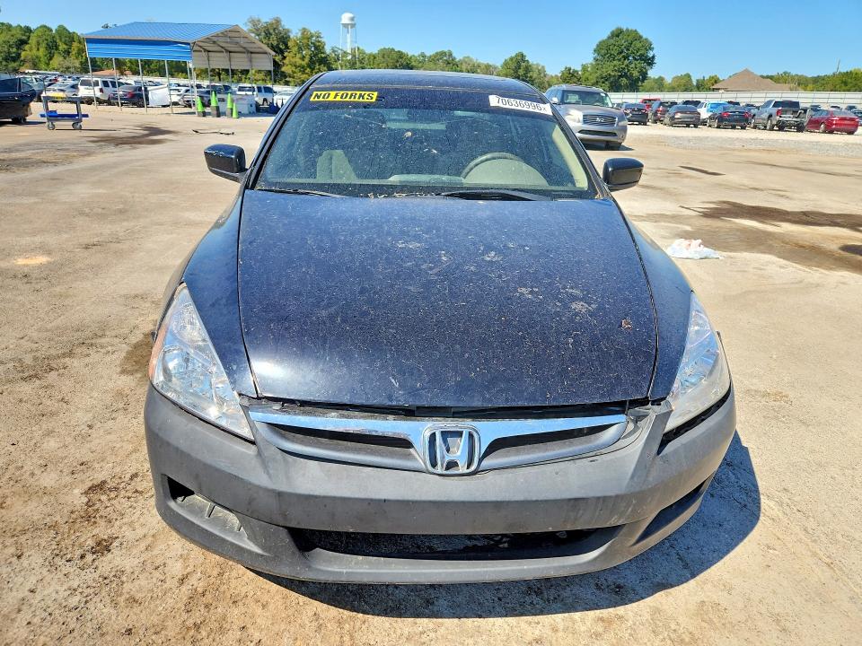 Продажа на аукционе авто 2007 Honda Accord, vin: 1HGCM56717A137229, номер лота: 70636996