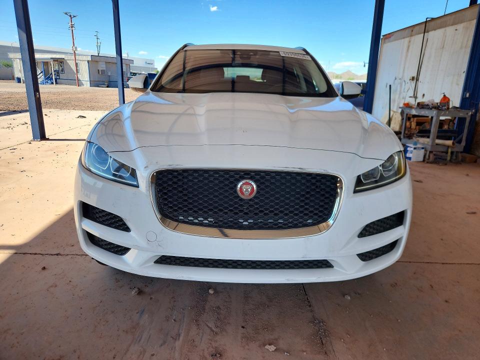 69398636 :رقم المزاد ، SADCJ2BN9HA094226 vin ، 2017 Jaguar F-pace مزاد بيع