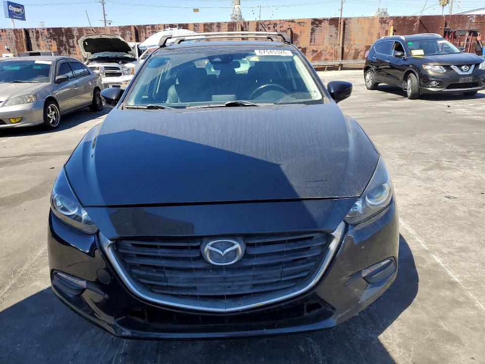 67545326 :رقم المزاد ، 3MZBN1L3XJM267065 vin ، 2018 Mazda 3 مزاد بيع